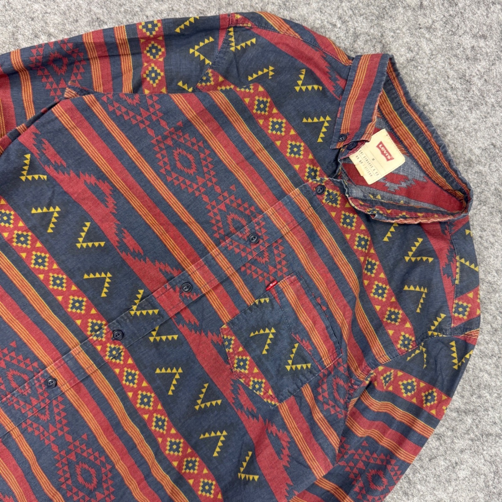 Levis Mens Southwestern Aztec Print Button Down Shirt Blue Red Yellow Medium