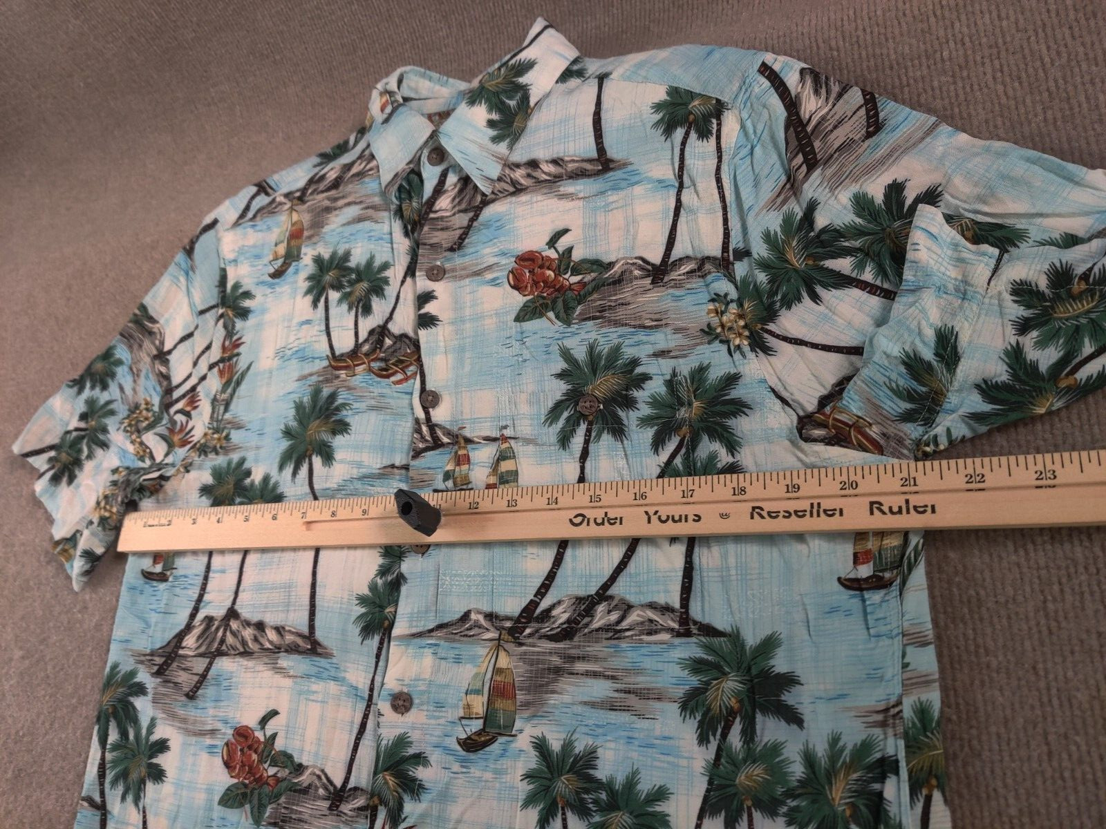 Batik Bay Hawaiian Shirt Mens M Button Rayon Tropical Sailboat Palm Tree Island