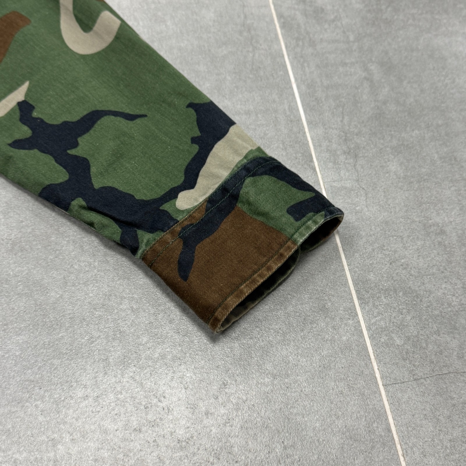 Carhartt WIP L/S Military Shirt Button Camouflage Men Size M