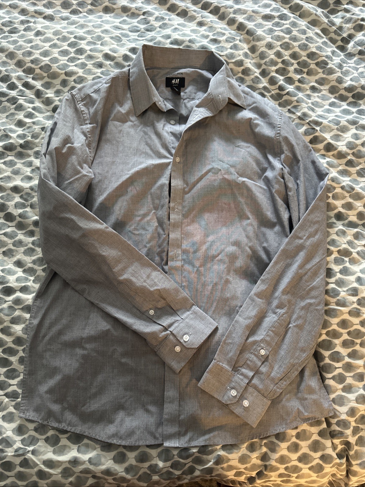 H&M Men’s Slim Fit Easy Iron Button-Up Shirt Gray Long Sleeve Size L Pre-Owned