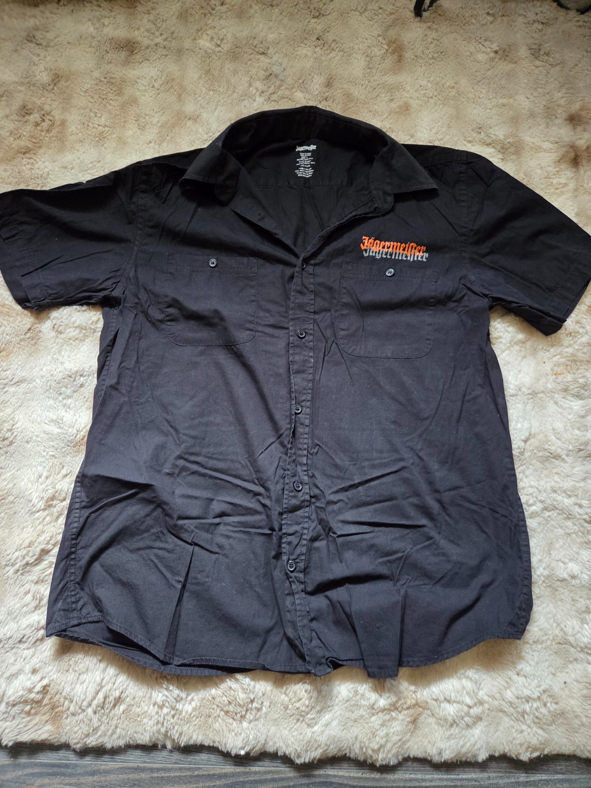 Jagermeister Black Men’s Button Up Short Sleeve Shirt Size large new without tag