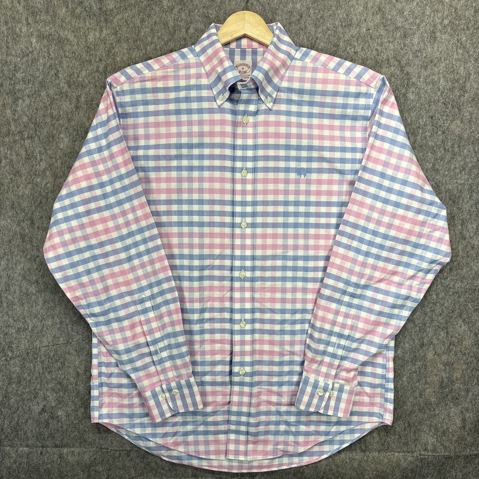 Brooks Brothers Button Down Oxford Shirt Men’s Medium Traditional Plaid Pastel