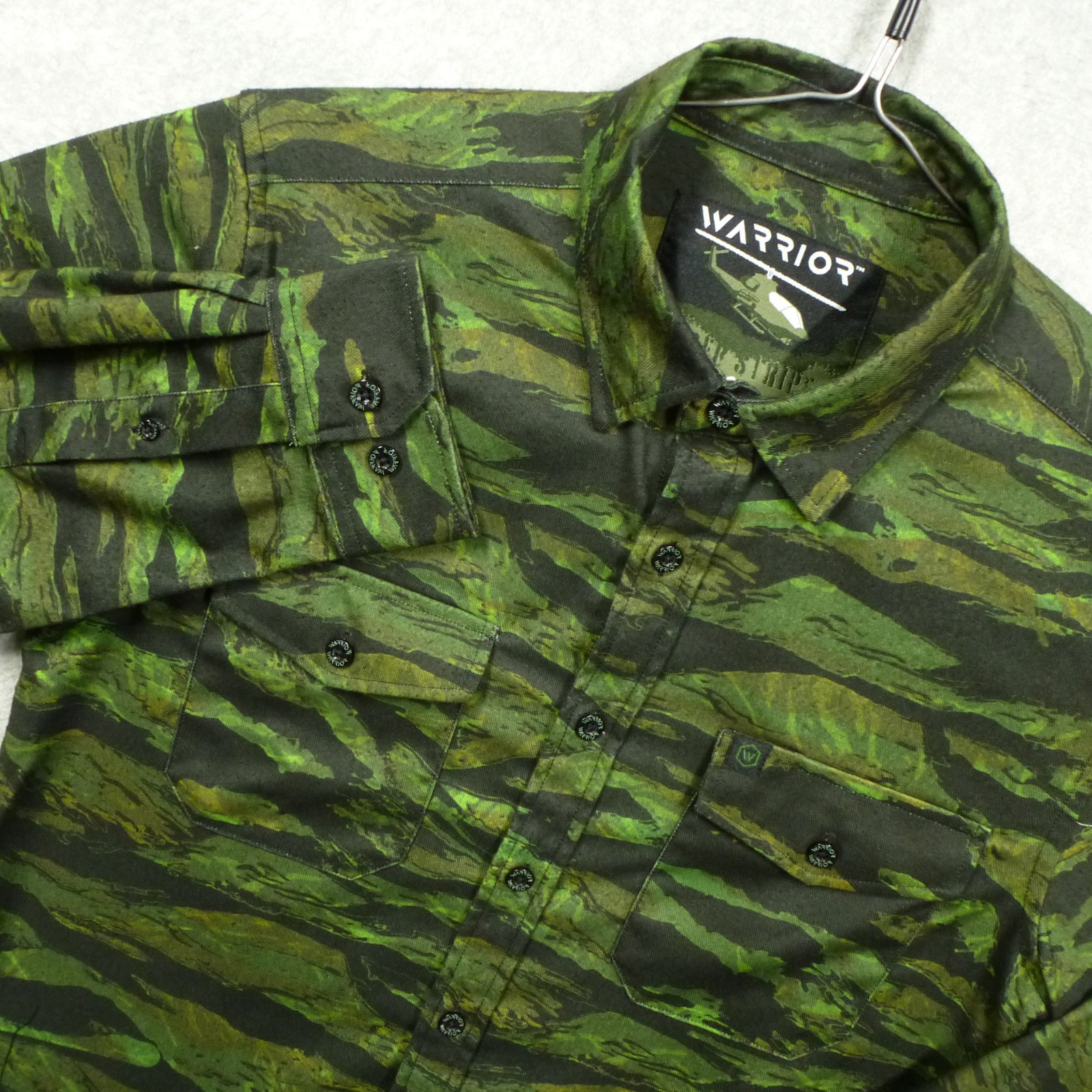 Warrior Shirt Mens Small Green Tiger Stripe Camo Flannel Long Sleeve Button Down