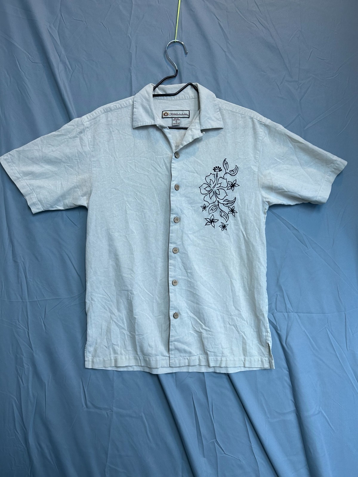 Duke Kahanamoku Shirt Mens S Beige Side Slit Floral Hawaiian Pleated Button Up