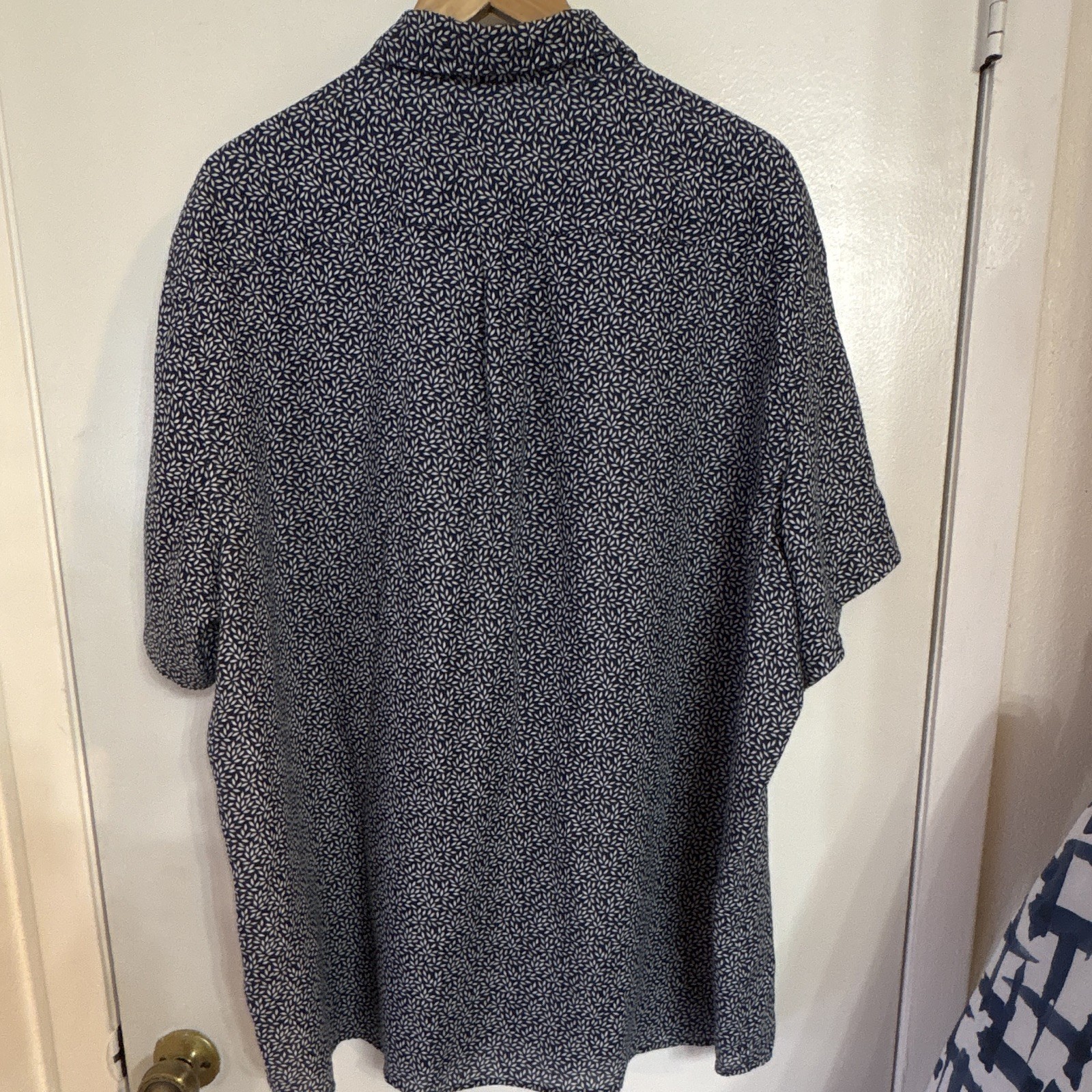 Vineyard Vines Men’s Blue/White Floral Linen Short Sleeve Button-Up Shirt XXL