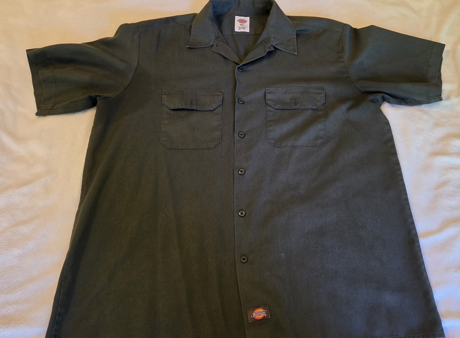 Lot Of 3 Dickies work shirts with two button-flap chest pockets Size XL