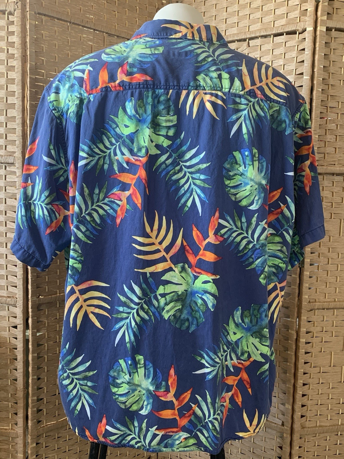 Men’s Tommy Bahamas 2XLB Tropical Shirt