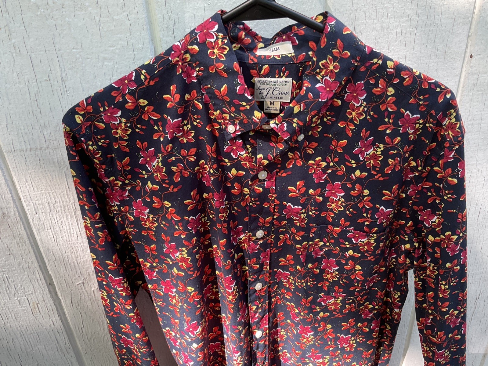 J Crew Men’s Slim stretch Secret Wash shirt Organic Cotton In Floral NAVY/MEDIUM