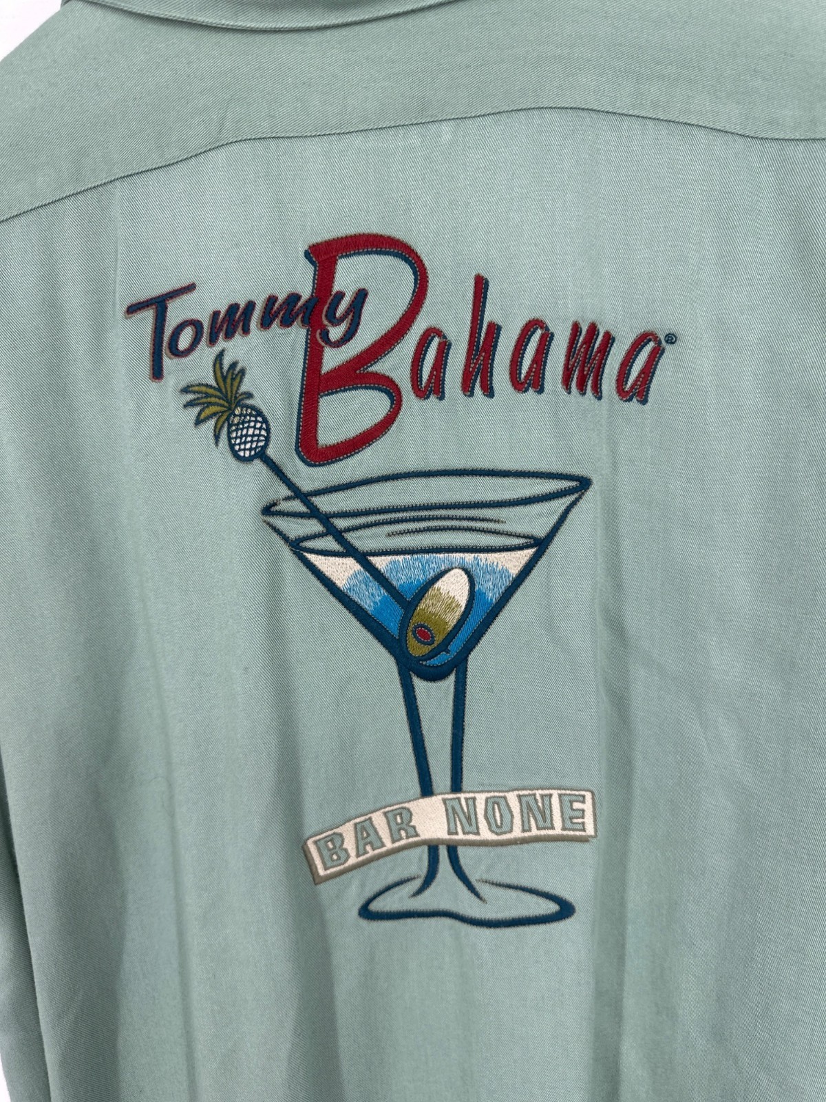 Tommy Bahama Bar None Cocktail Embroidered Button Front Shirt Size M
