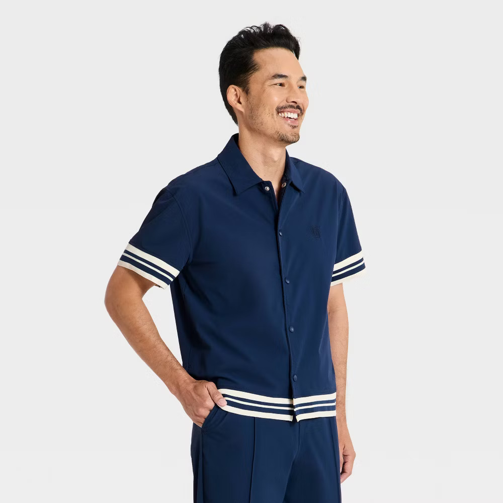 Men Modern Sport Short Sleeve Collared Snap Front Shirt – Goodfellow &